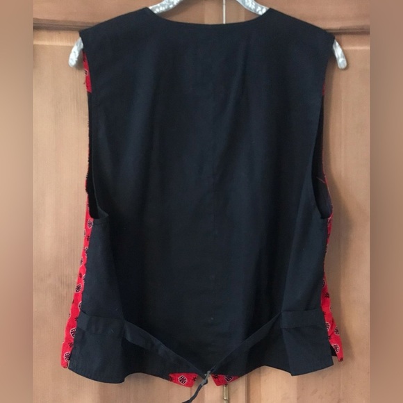 Vintage Liz Claiborne Red Corduroy Vest with Silver Buttons Size L - Picture 3 of 7